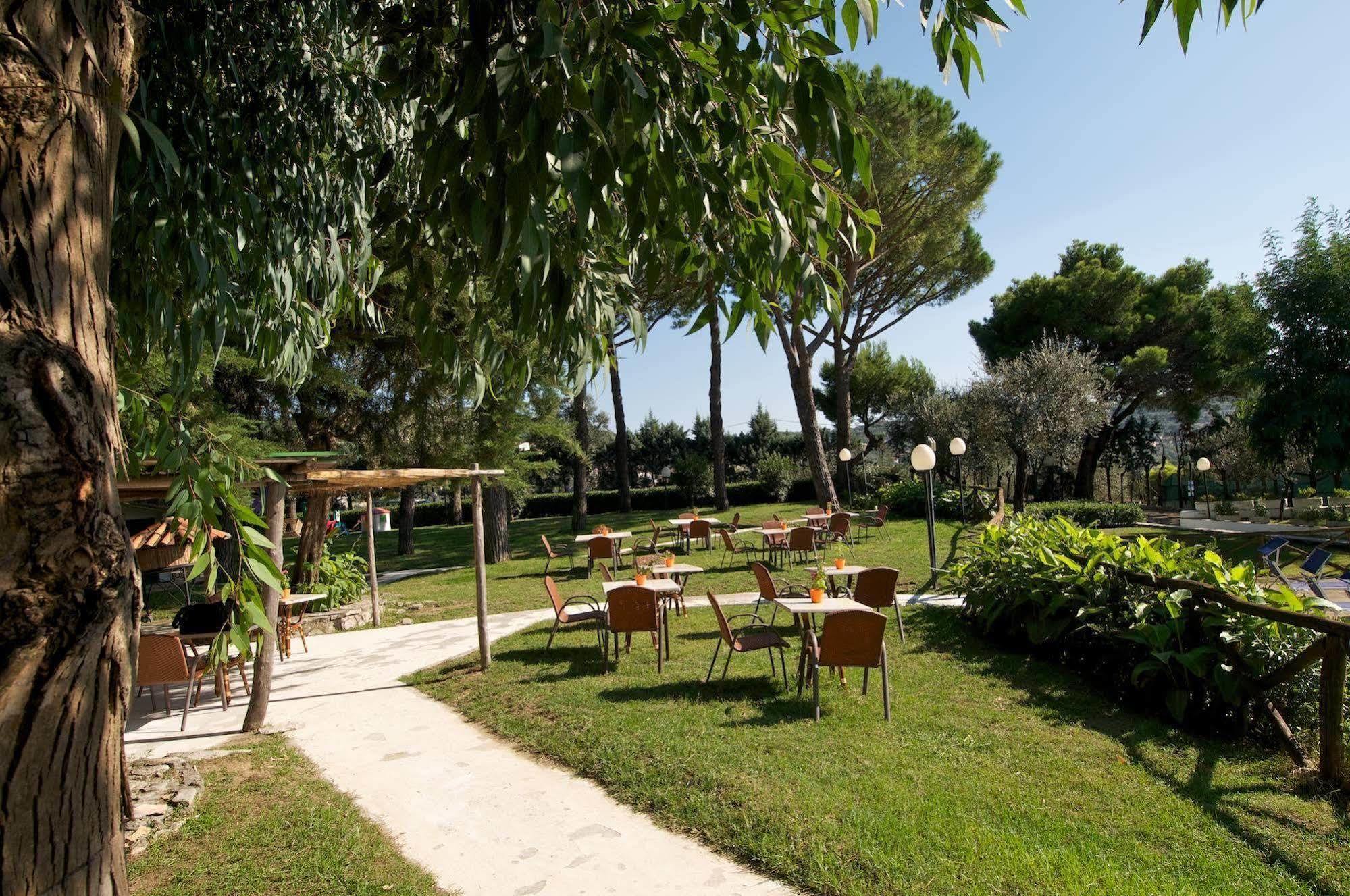 Freedom Holiday Residence Massa Lubrense Εξωτερικό φωτογραφία