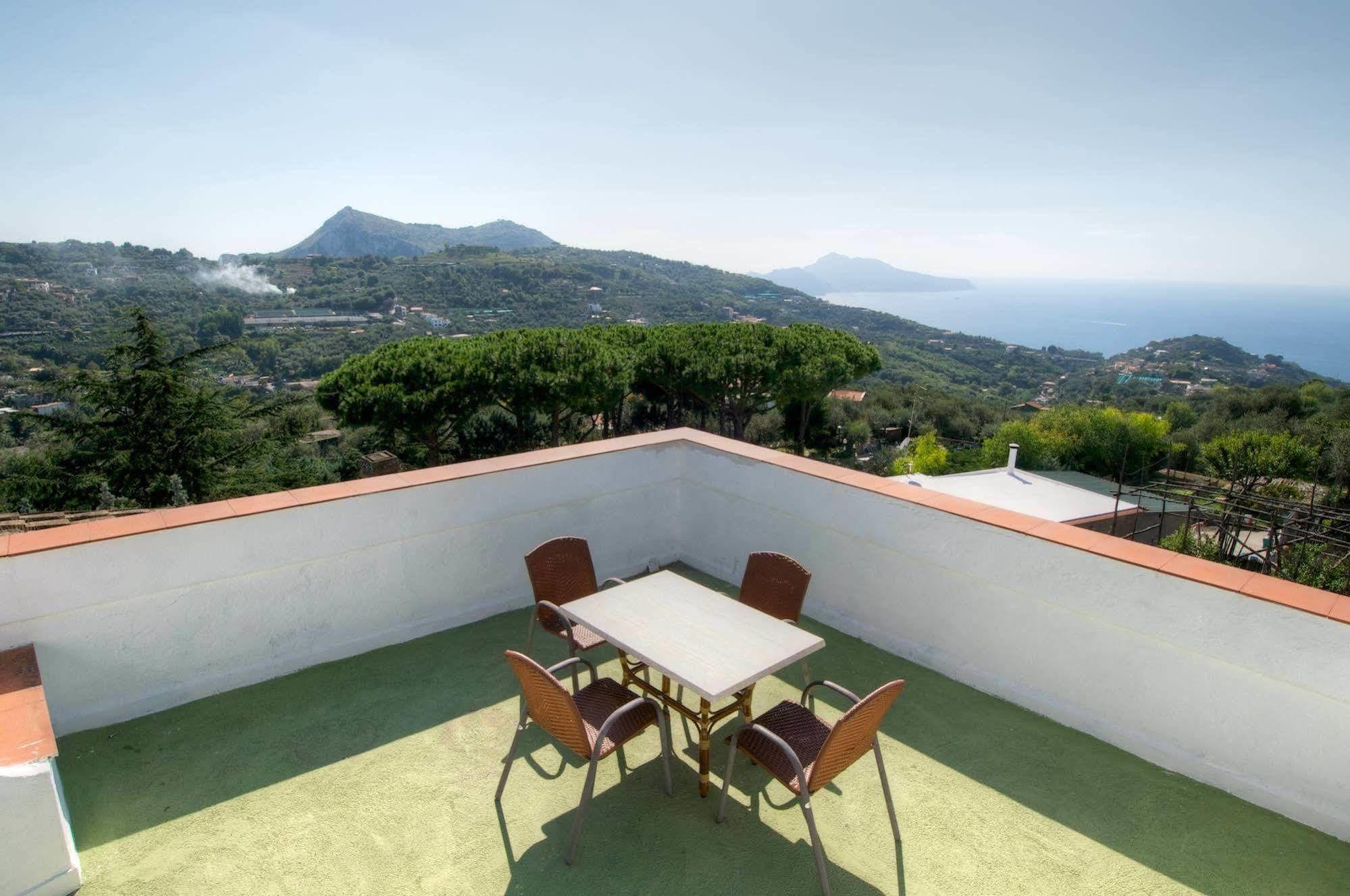 Freedom Holiday Residence Massa Lubrense Εξωτερικό φωτογραφία