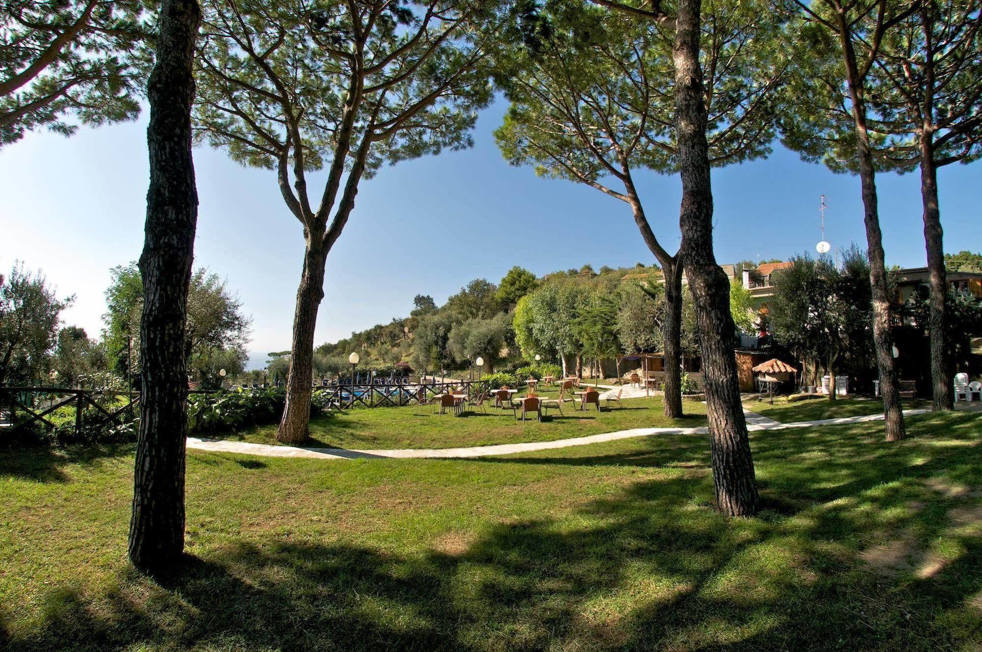 Freedom Holiday Residence Massa Lubrense Εξωτερικό φωτογραφία