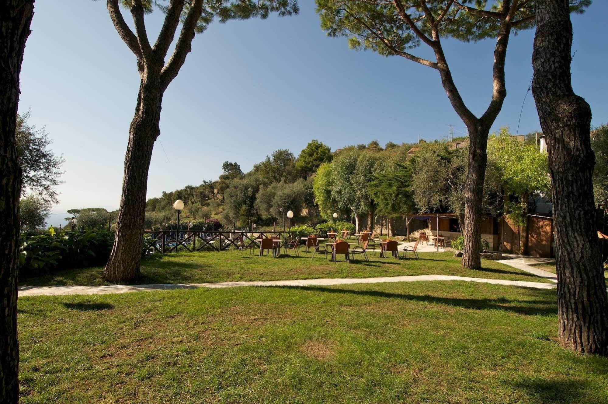 Freedom Holiday Residence Massa Lubrense Εξωτερικό φωτογραφία