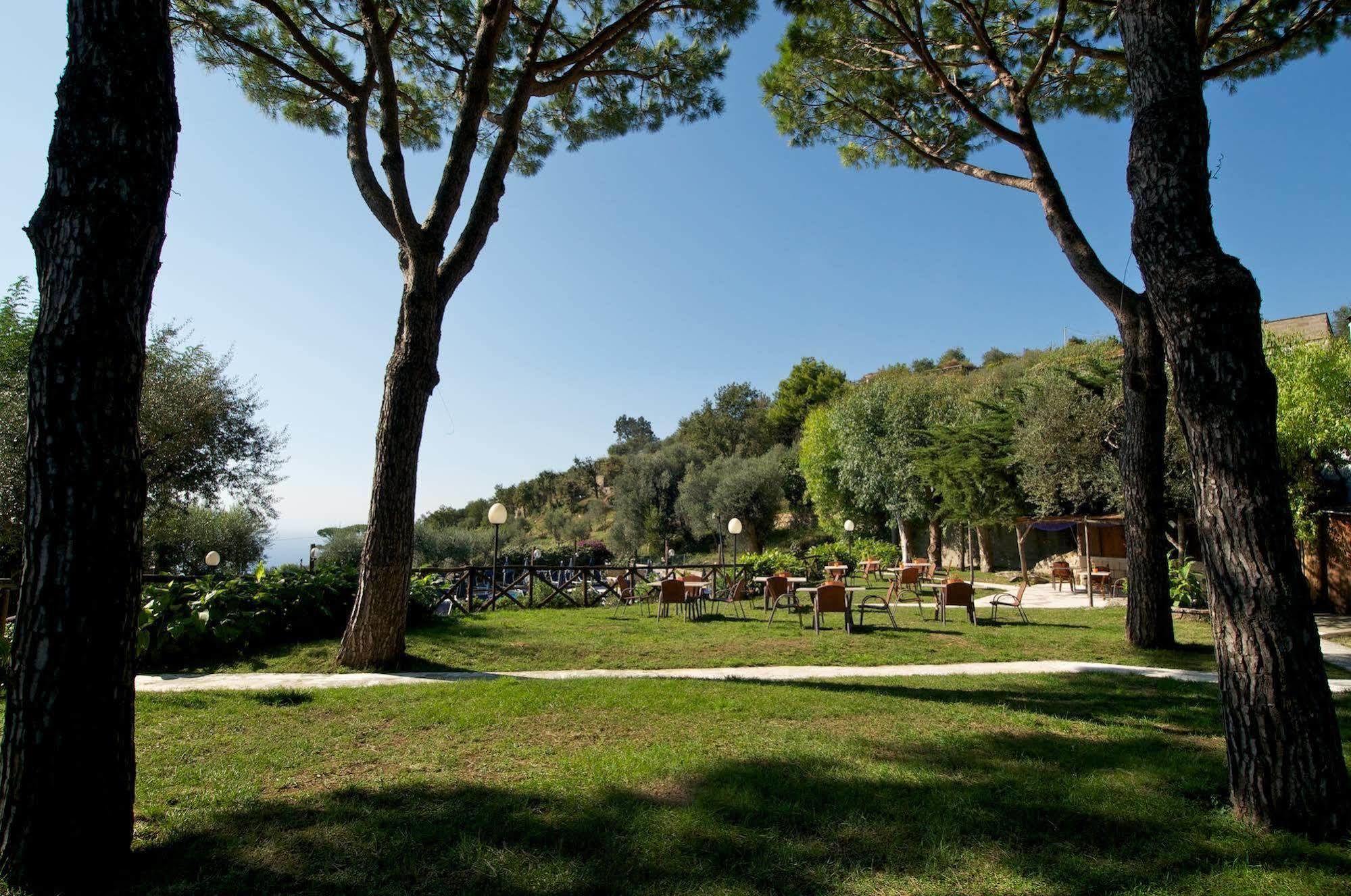 Freedom Holiday Residence Massa Lubrense Εξωτερικό φωτογραφία